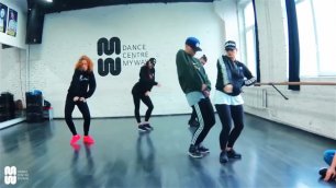 Nargiz Radz/ Zoey Dollaz - Blow A Check/ Dance Centre Myway
