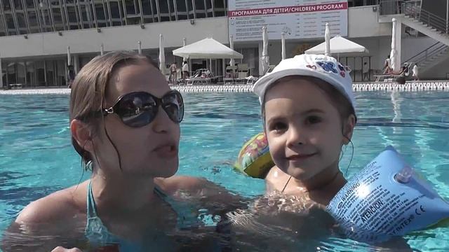 Все условия для детей в Ялта-Интурист смотреть онлайн