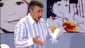 Нужно ли при отите ставить компресс на ухо? - Доктор Комаровский