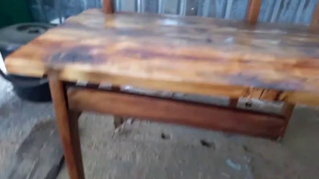 лавочка из двух старых стульев.. смотреть онлайн