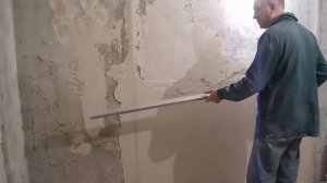 Как своими руками ШТУКАТУРИТЬ СТЕНЫ ч.1