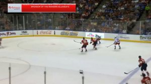 Oscar Lindberg gains the zone, finds Nick Holden