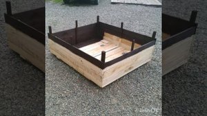 Песочница из поддонов с крышкой