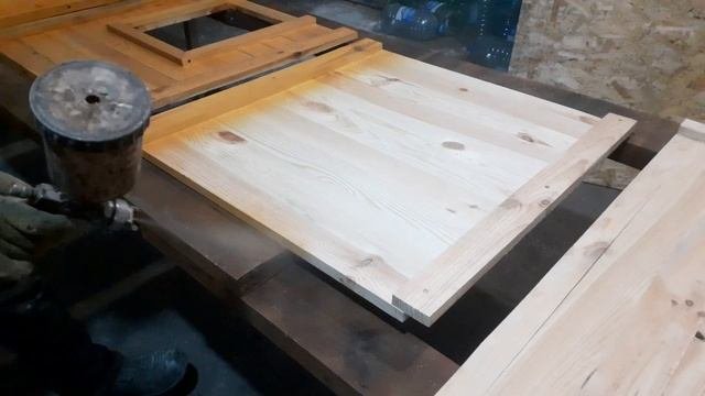 Процесс Покраски Будки для для средних и больших пород собак Алабая, Овчарки, Волкодава