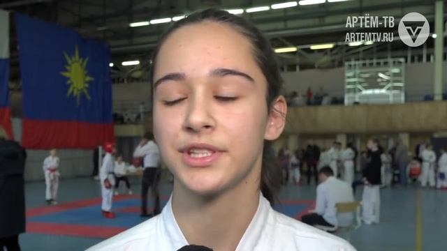 Сила и мастерство.  На кубке по тхэквондо у  Артёма общекомандное первое место смотреть онлайн