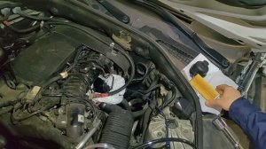 Как заменить моторное масло через щуп / How to change engine oil via the dipstick