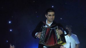 29 Марат Акаев - "Попурри на гармошке"