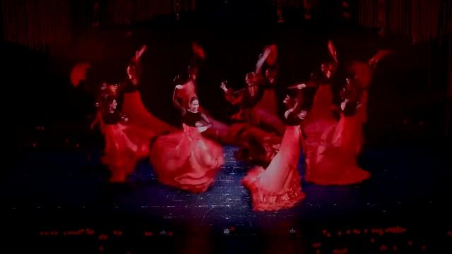 Fiesta bata de cola flamenco смотреть онлайн