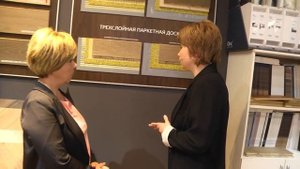 Как правильно уложить паркет ?