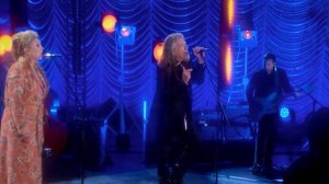 Alison Krauss & Robert Plant Perform "Quattro (World Drifts In)" | CMT Crossroads