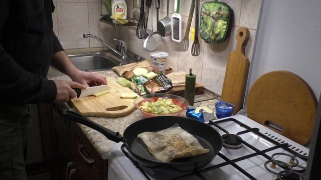 Салат из сельдерея с яблоком !!!! Приятного аппетита !!!!! смотреть онлайн