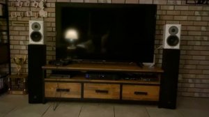 Dynaudio Emit10 - Nad C328 - Qobuz hi-res streaming - Qed Classic79 cables