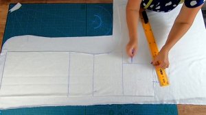 Модный Кардиган без выкройки на любой размер и любую фигуру. Раскрой сразу на ткани.mp4