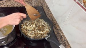 Спагетти с шампиньонами и индейкой #легко #быстрыерецепты #наужин #спагетти