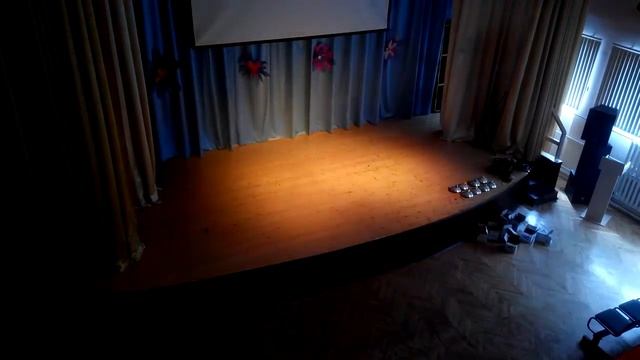 Обслуживание светового сценического оборудования смотреть онлайн