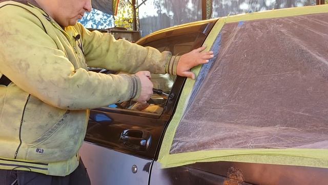 КАК УБРАТЬ ВМЯТИНУ НА АВТО СВОИМИ РУКАМИ БЕЗ ИНСТРУМЕНТА! смотреть онлайн