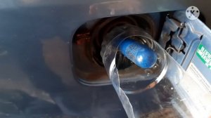 Лайфхак как заправлять Авто без лейки ( в пути )