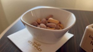 ETIHAD AIRWAYS 777 Business Class【4K Trip Report SYD-AUH】Amazing Service Onboard!