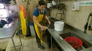 Как правильно мыть кастрюлю