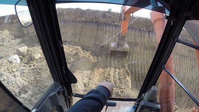 Видео Урок! Как ПОСТРОИТЬ Самый простой откос экскаватором HITACHI смотреть онлайн