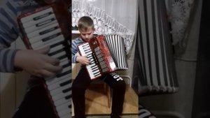 Даниил Мазуров. СЕВАСТОПОЛЬСКИЙ ВАЛЬС НА АККОРДЕОНЕ
