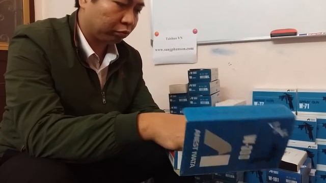 Sung phun son W300 132G Iwata tại Hà Nội смотреть онлайн