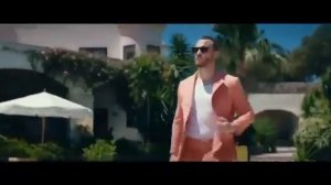 Керем Бюрсин в новом рекламном ролике