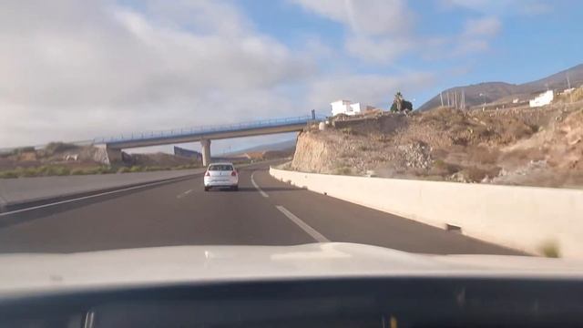 Driving in Tenerife - From Tenerife South Airport To Los Gigantes Puerto de Santiago - Dashcam смотреть онлайн
