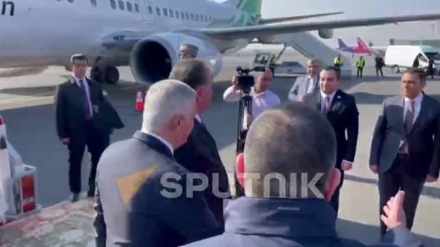 Президент Таджикистана Эмомали Рахмон прибыл в Армению