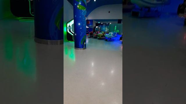 Детская игровая зона Magic Planet в Mall of Emirates|Kids play zone Magic Planet in Mall of Emirate смотреть онлайн