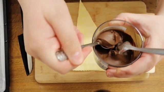 Jus Rol Croissants with Nutella смотреть онлайн