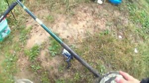 Рыбалка в воскресный день в Раково.Мест для ловли нет.Сменил много рыболовных мест.Сентябрь.Часть 1