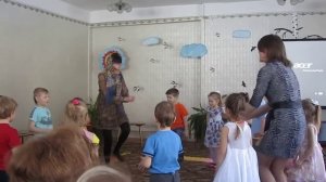 массовый танец "Бабка Ёжка" Т. Суворовой