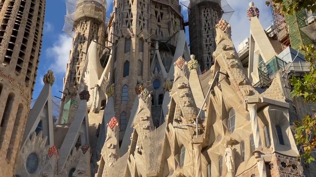 Саграда Фамилия не будет достроена смотреть онлайн
