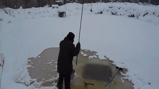 НОВЫЙ ВИД ЗИМНЕЙ РЫБАЛКИ! смотреть онлайн