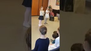 Дети живущие  в  Германии поют русские песни.