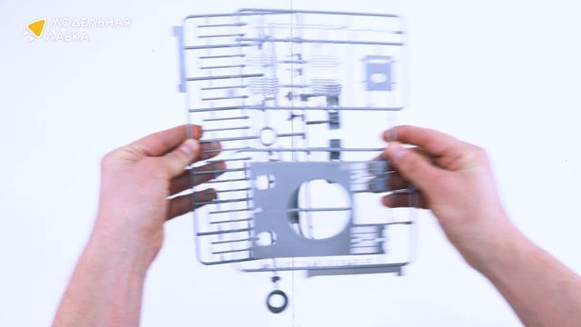 Распаковка сборной модели Танк Tiger-1 Ранний (Михаэль Витман) от производителя Dragon. смотреть онлайн