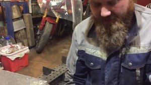 Сборка сварочного стола. Стол сварщика. Порядок сборки сварочного стола