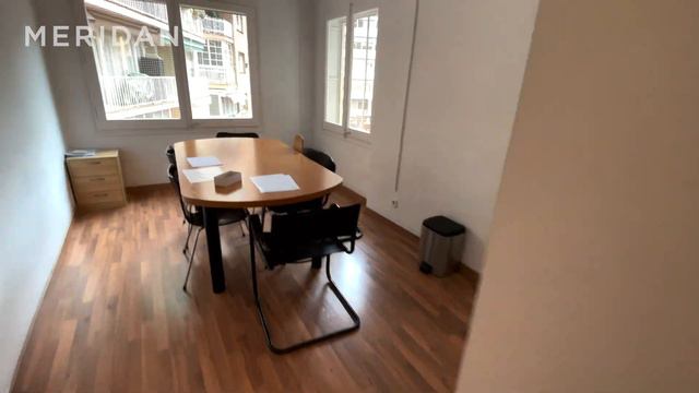 Продается офис в центре Барселоны (Испания) | MERIDAN смотреть онлайн