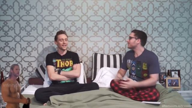 Chris Hemsworth and Tom Hiddleston being brothers for ALMOST 10 minutes смотреть онлайн