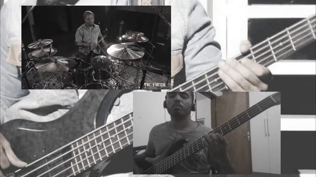 Performance Spotlight: Jamal Moore Bass & Drums #bass #music #Ibanez смотреть онлайн