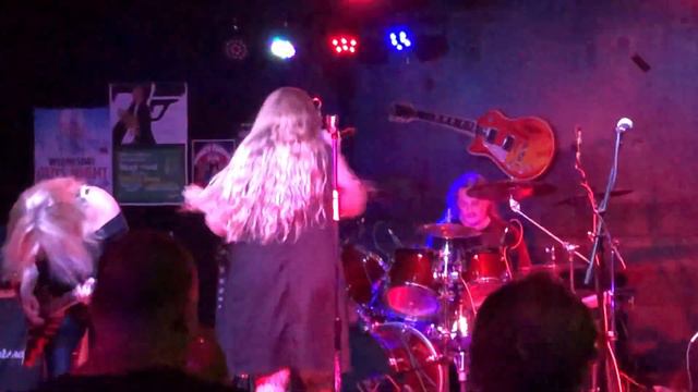 Sabbatha (Chicago) - "Holy Diver" (Dio cover) 9-10-2022 смотреть онлайн