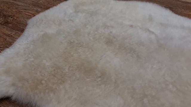 ОВЕЧЬЯ ШКУРА С КОРОТКИМ ВОРСОМ КРЕМОВАЯ (КОД: 4653) смотреть онлайн