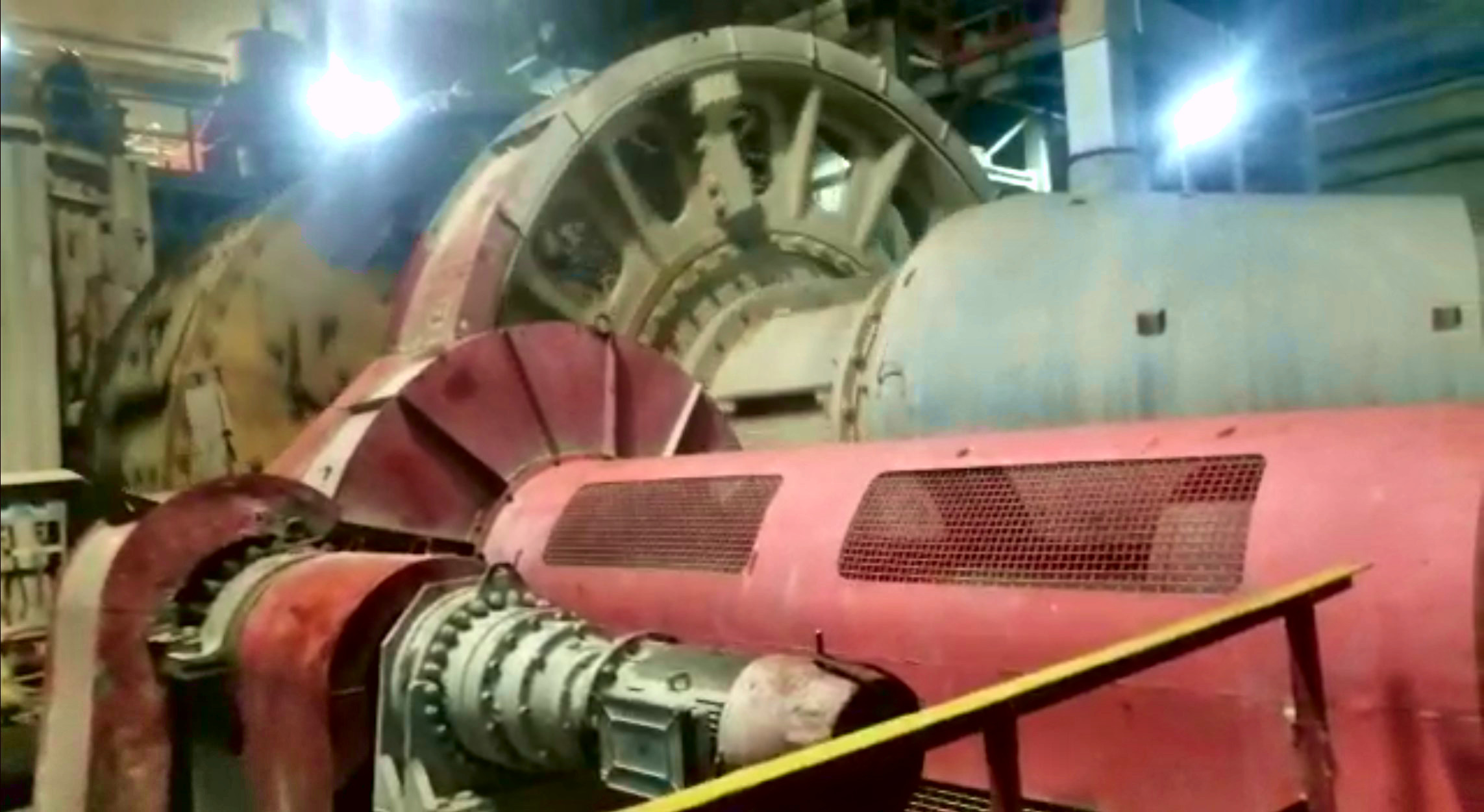 Замена стенки и цапфы МПСИ 70х28 смотреть онлайн видео от Cemeq в ...