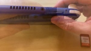 Как вставлять картридж на Nintendo switch lite