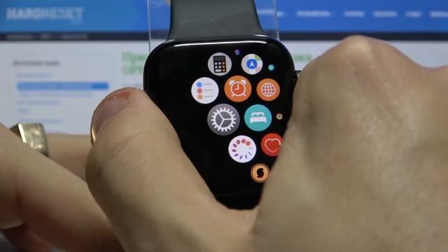 Как изменить вид главного экрана Apple Watch SE / Персонализация главного меню смотреть онлайн