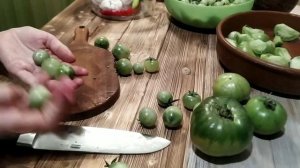 Очень вкусные зелёные солёные помидоры на зиму холодным способом. Старинный семейный рецепт.