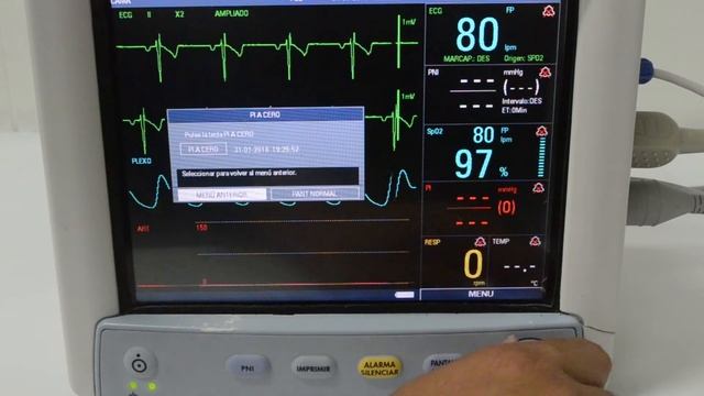 Monitor de signos vitales Datascope TRIO смотреть онлайн
