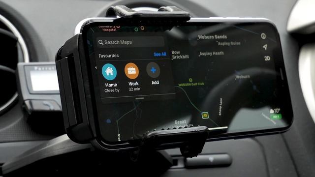 How to use your car CD slot as a smartphone holder?