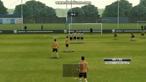 как забить c штрафного гол в Pes 13 пес 13